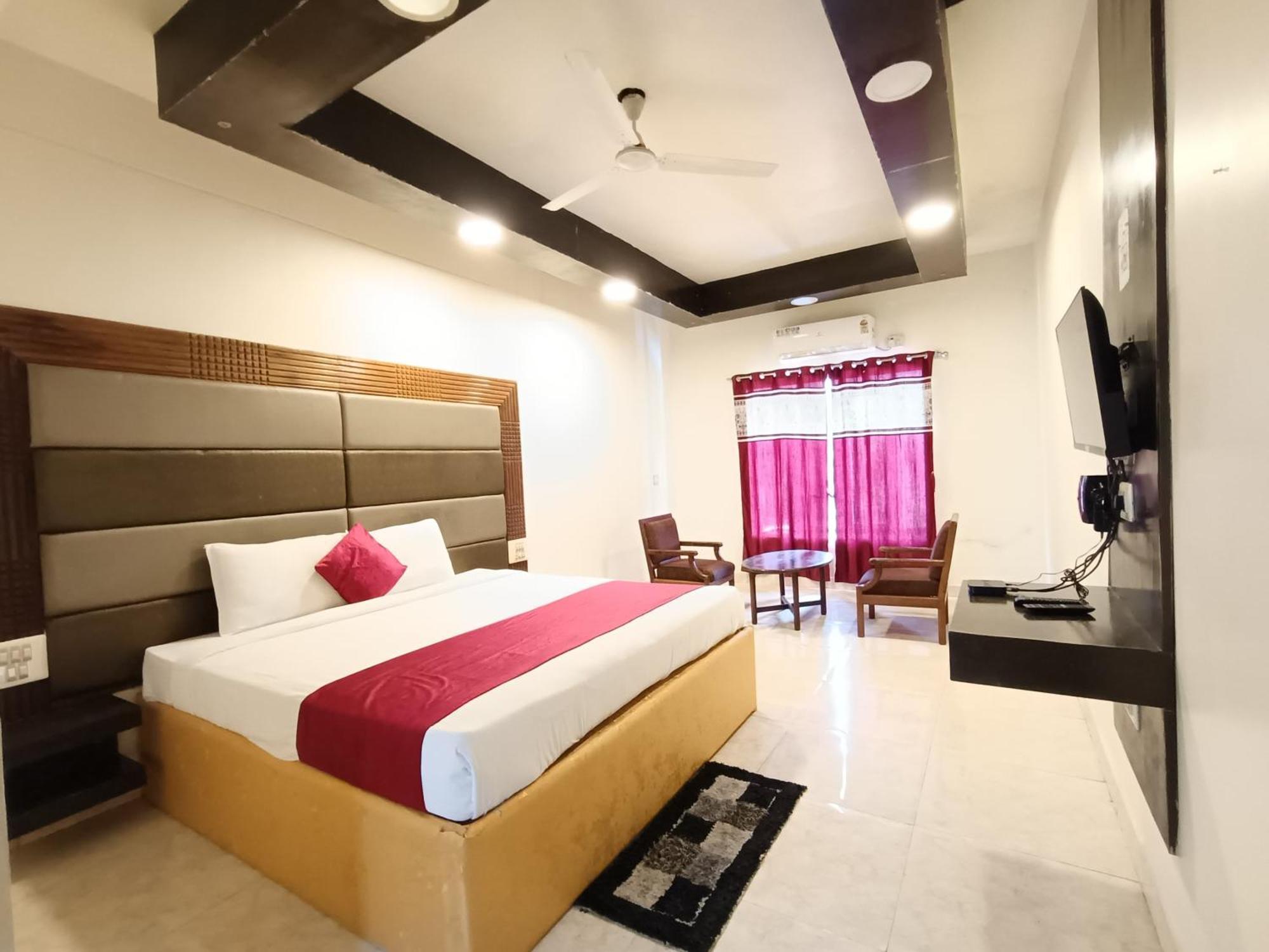 Hotel New Rajdarshan ماديكيري المظهر الخارجي الصورة